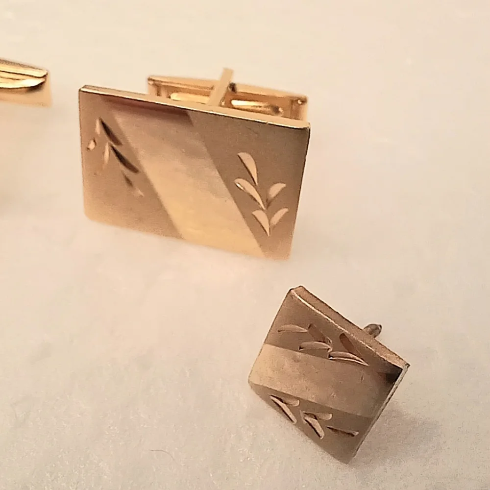 Cufflinks, Cuff Links, Tie Clip Bar, Tie Tack, Quality Mid-Century Gold Tone